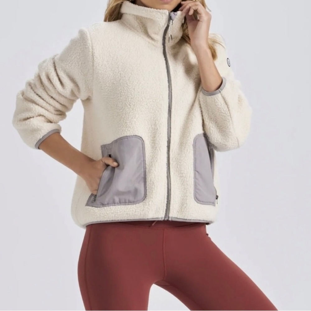 Vuori Sherpa Jacket